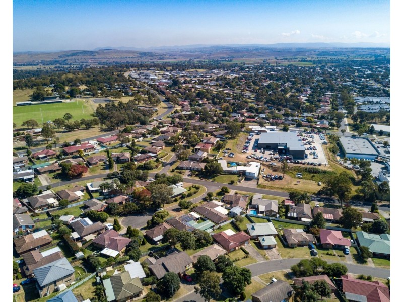 8 Wilga Glen, Muswellbrook NSW 2333