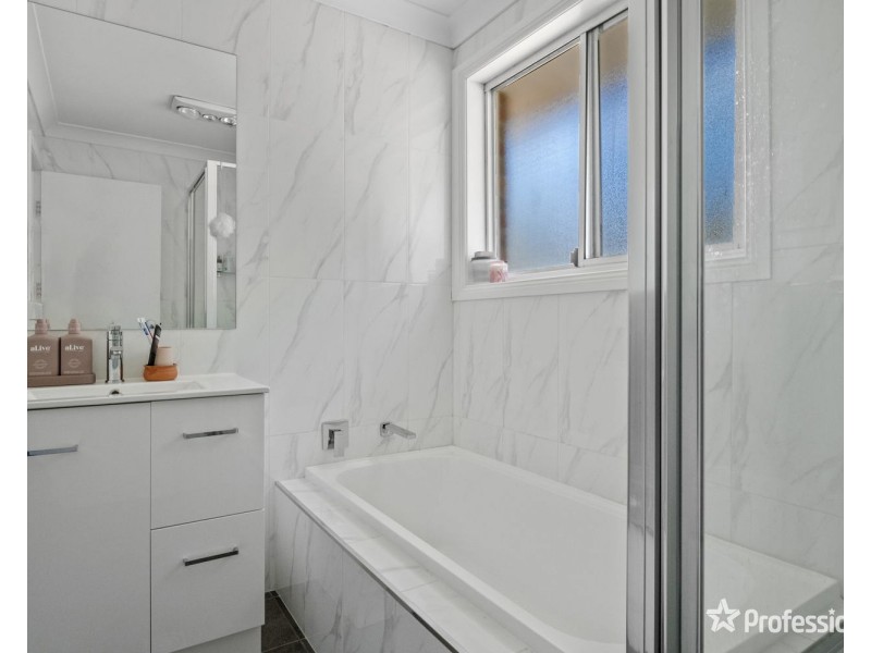 1/2 Oak Place, Muswellbrook NSW 2333