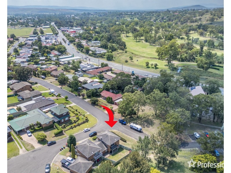 1/2 Oak Place, Muswellbrook NSW 2333