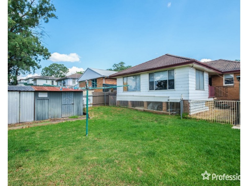 28 Anzac Parade, Muswellbrook NSW 2333