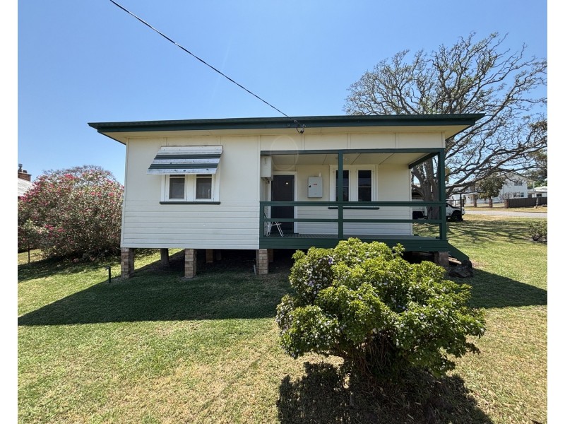 64 Bedford Street, Aberdeen NSW 2336