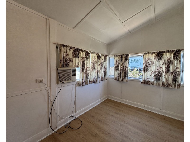 64 Bedford Street, Aberdeen NSW 2336