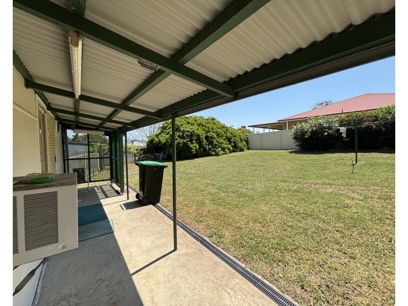 64 Bedford Street, Aberdeen NSW 2336