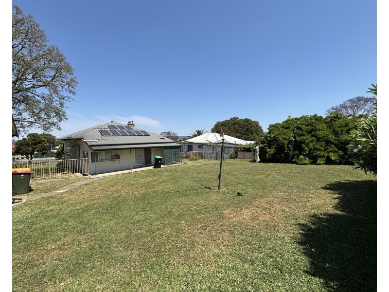 64 Bedford Street, Aberdeen NSW 2336