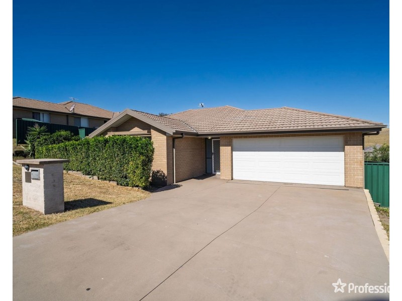 9 Wattle Street, Muswellbrook NSW 2333