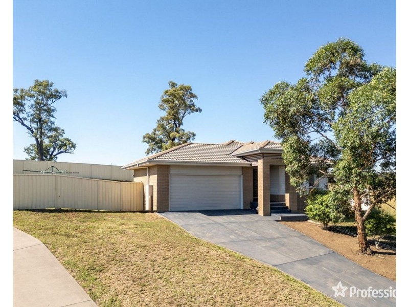 13 Lonhro Place, Muswellbrook NSW 2333