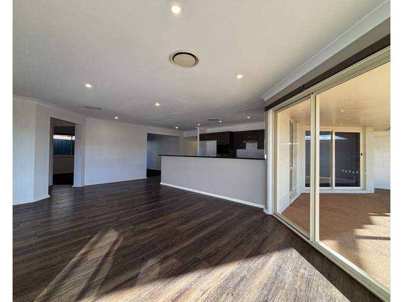 27 Weemala Place, Muswellbrook NSW 2333