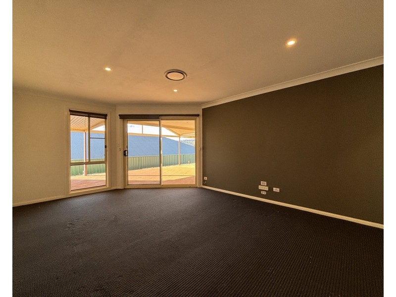 27 Weemala Place, Muswellbrook NSW 2333
