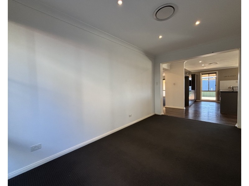 27 Weemala Place, Muswellbrook NSW 2333