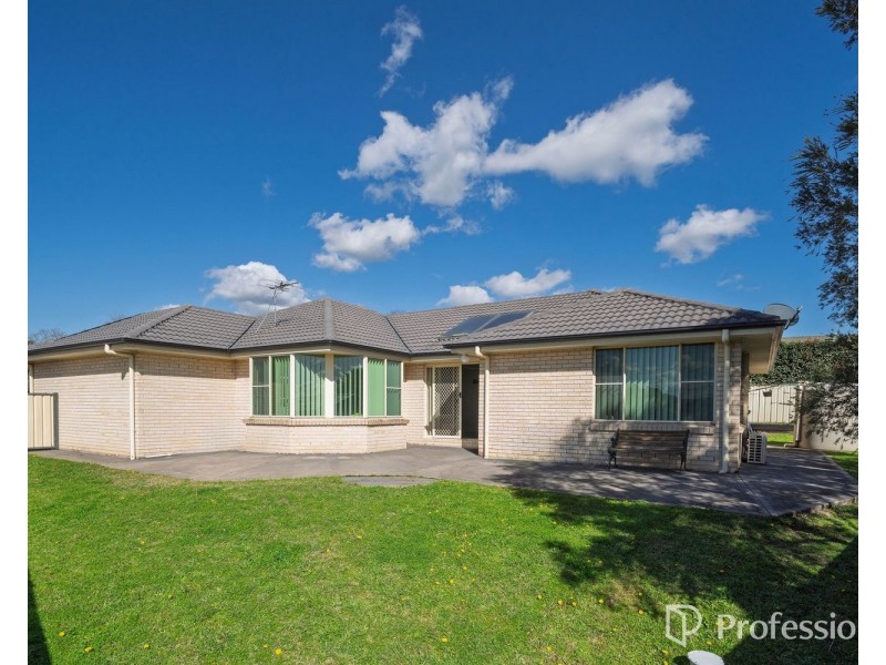 42 Claret Avenue, Muswellbrook NSW 2333