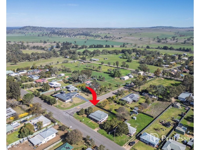 82 Vennacher Street, Merriwa NSW 2329