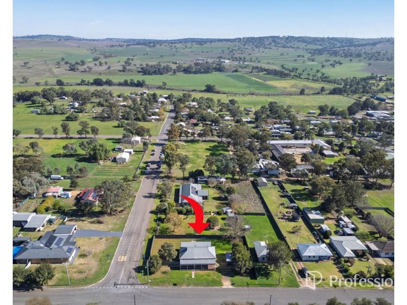 82 Vennacher Street, Merriwa NSW 2329