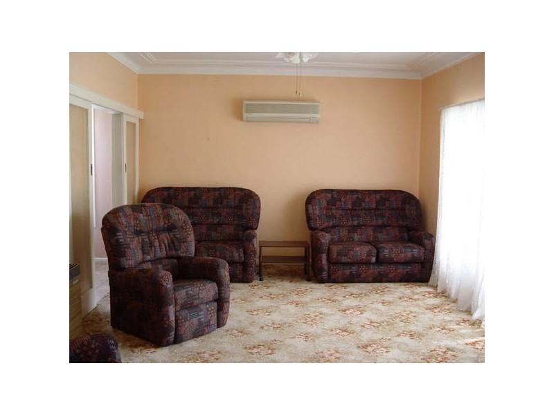 13 Maitland Street, Muswellbrook NSW 2333
