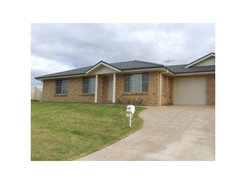 1/3 Northview Circuit, Muswellbrook NSW 2333