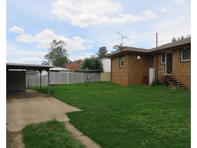 2 Coral Street, Muswellbrook NSW 2333