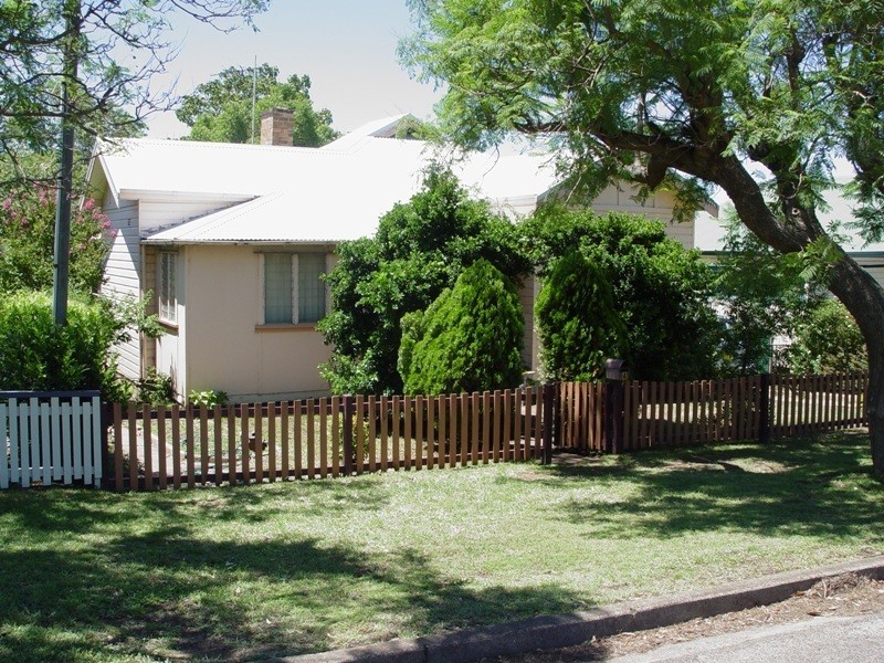 4 Koombahla Street, Muswellbrook NSW 2333