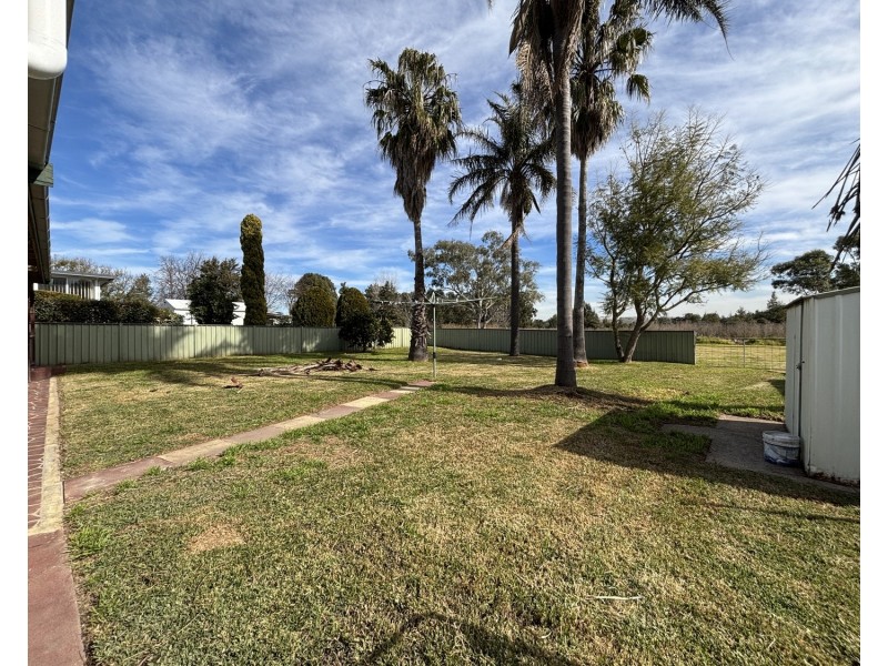 77 Aberdeen Street, Muswellbrook NSW 2333