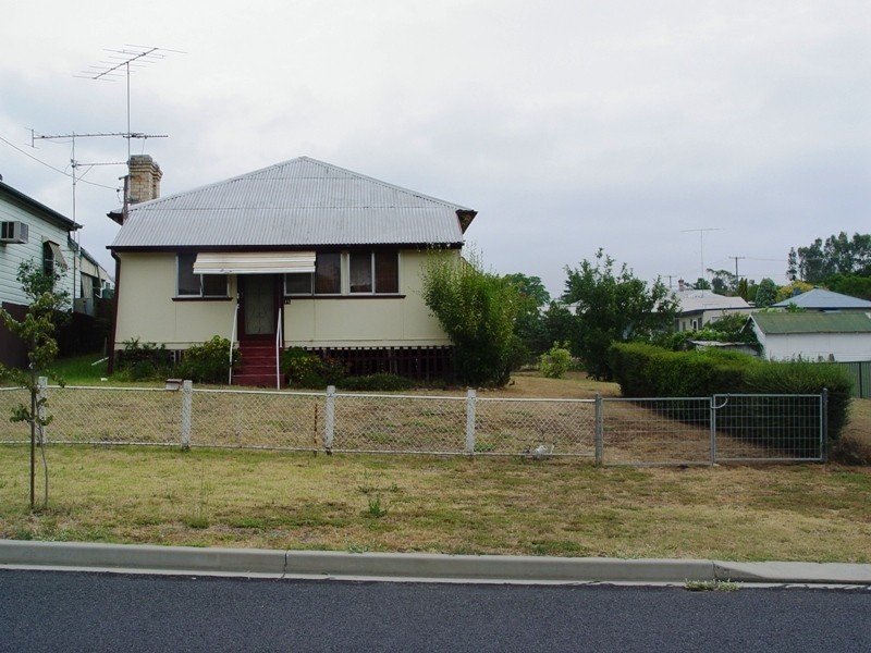 25 Graeme Street, Aberdeen NSW 2336