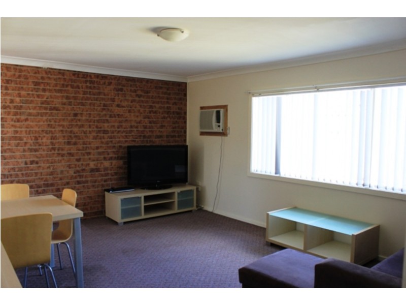 2/1 Mitchell Street, Muswellbrook NSW 2333