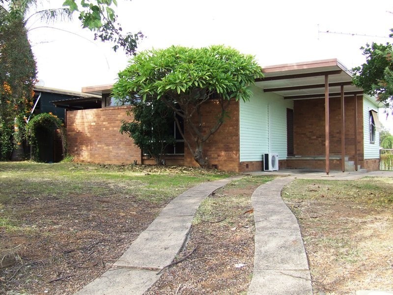 53 Anzac Parade, Muswellbrook NSW 2333