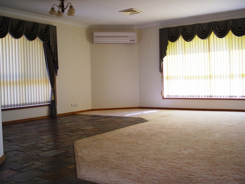 9 Bloodwood Road, Muswellbrook NSW 2333
