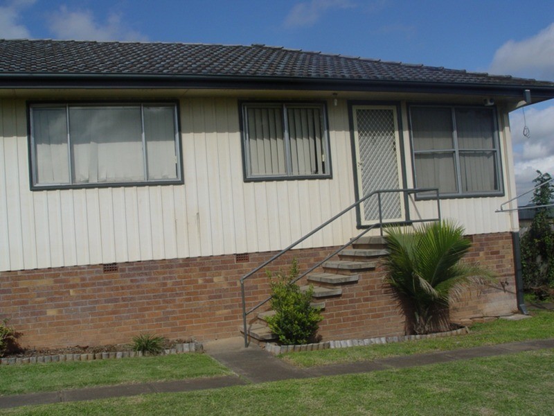 2/10 Queen Street, Muswellbrook NSW 2333