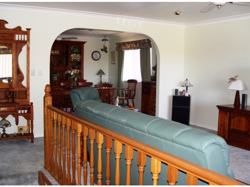 4 Carl Lane, Muswellbrook NSW 2333