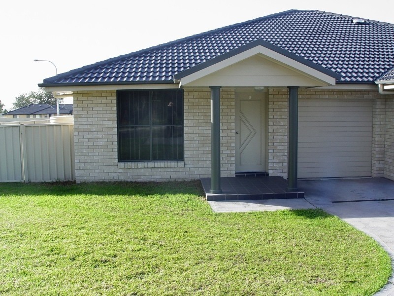1/17 Skellatar Stock, Muswellbrook NSW 2333