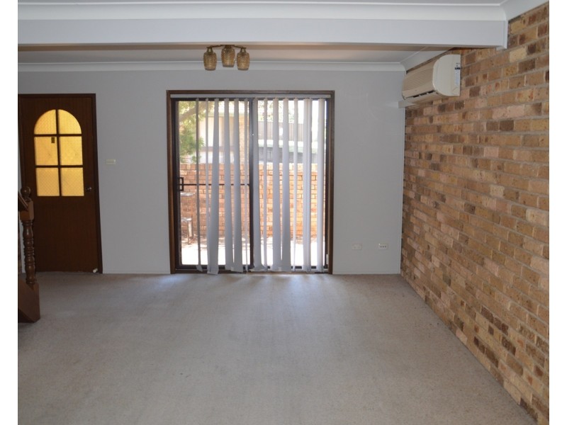 5/1A McClintock Drive, Muswellbrook NSW 2333