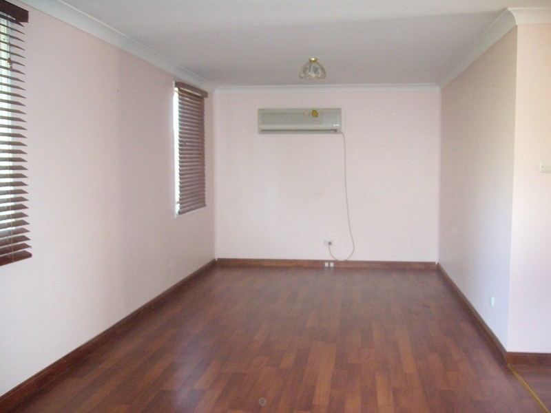18 Mount Street, Aberdeen NSW 2336