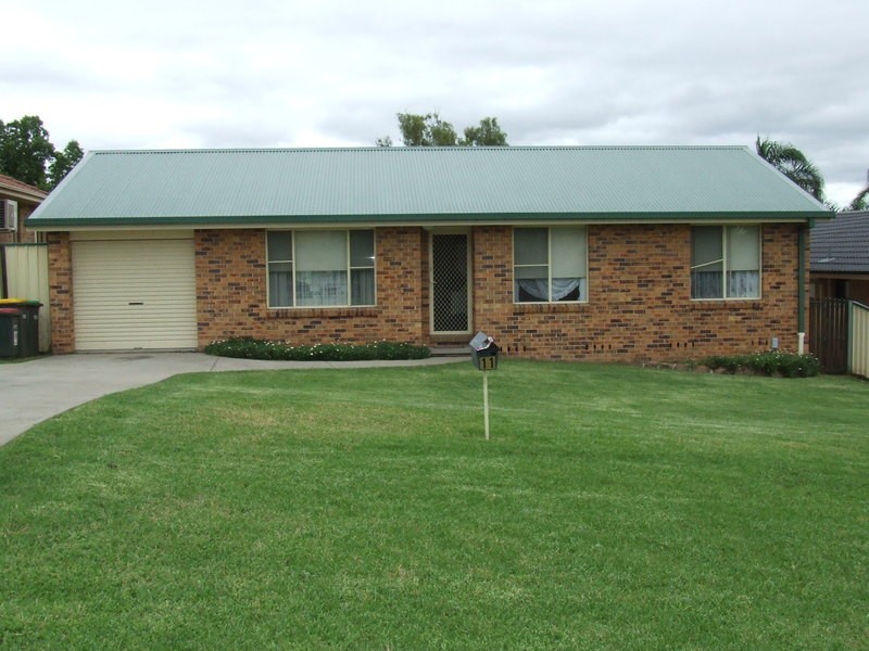 11 Wollombi Road, Muswellbrook NSW 2333