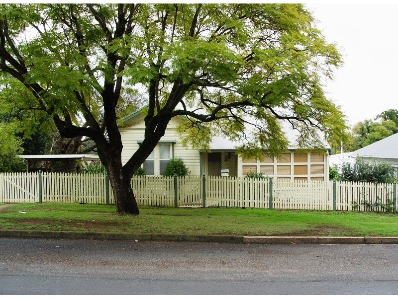 36 Sowerby Street, Muswellbrook NSW 2333