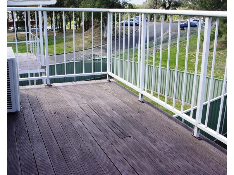 2/2 Oak Place, Muswellbrook NSW 2333