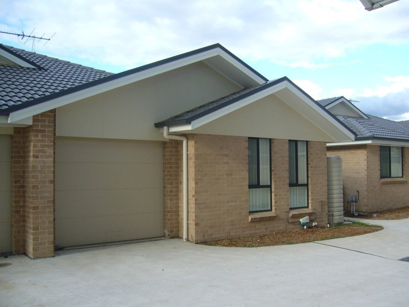 2/27 Mitchell Street, Muswellbrook NSW 2333