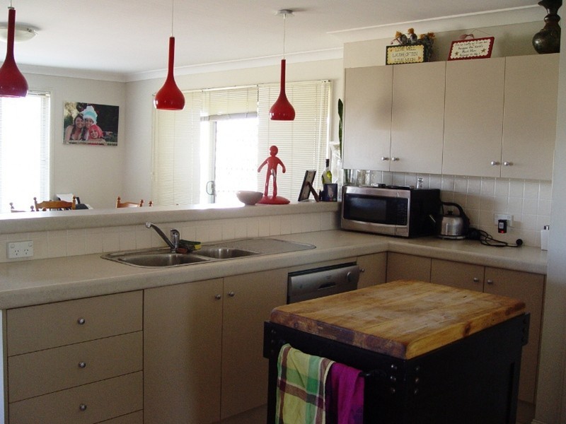 27 Bloodwood Road, Muswellbrook NSW 2333
