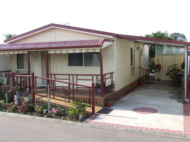 27/17 Hall Street, Aberdeen NSW 2336