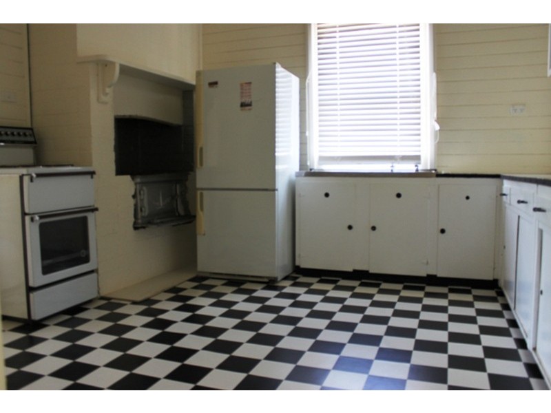 37 Bligh Street, Muswellbrook NSW 2333