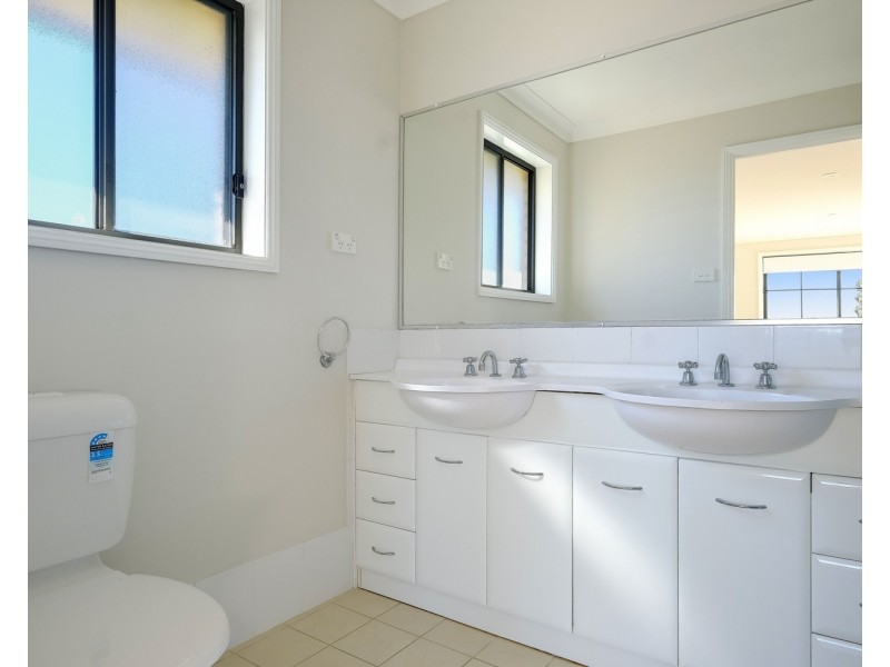 27 Bloodwood Road, Muswellbrook NSW 2333