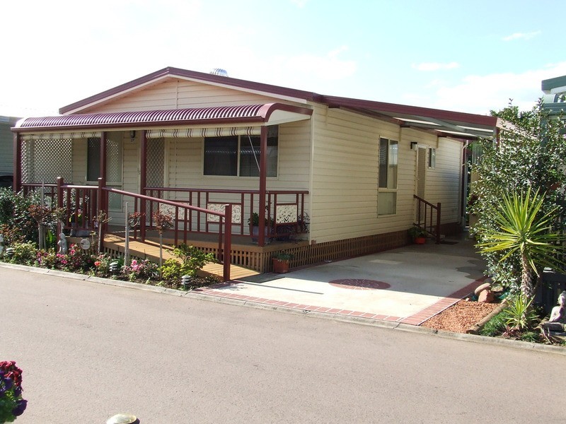 27/17 Hall Street, Aberdeen NSW 2336
