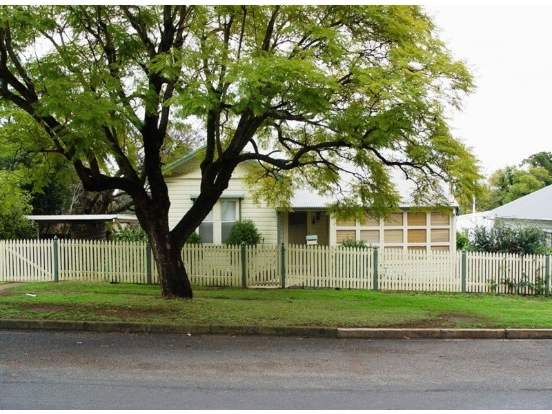 36 Sowerby Street, Muswellbrook NSW 2333
