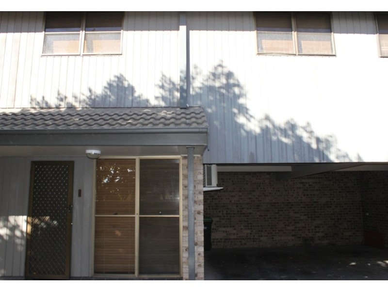 2/116 Brook Street, Muswellbrook NSW 2333