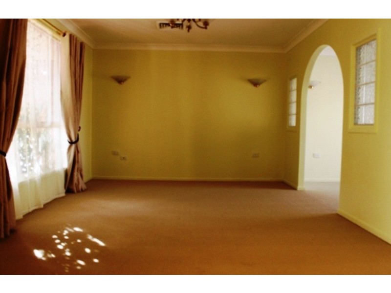 6 Marlock Place, Muswellbrook NSW 2333
