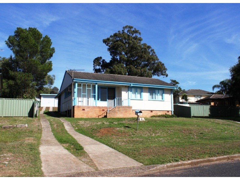 17 Anzac Parade, Muswellbrook NSW 2333