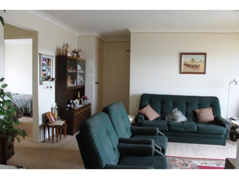 24/2 The Grove Skellatar Street, Muswellbrook NSW 2333