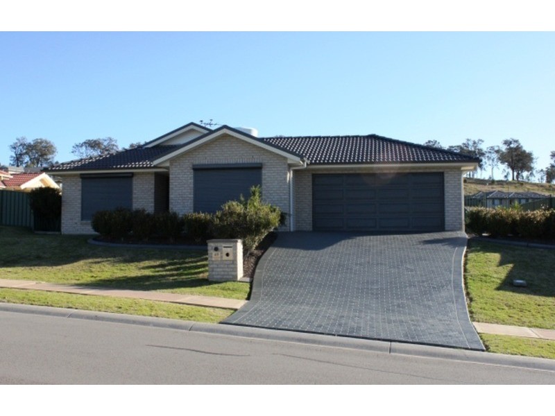 49 Bimbadeen Drive, Muswellbrook NSW 2333