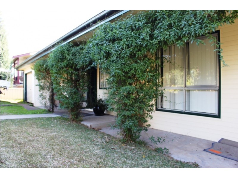 42 Cousins Street, Muswellbrook NSW 2333
