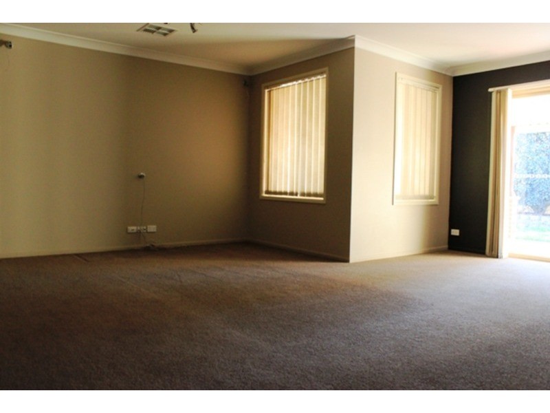 1 Bimbadeen Drive, Muswellbrook NSW 2333