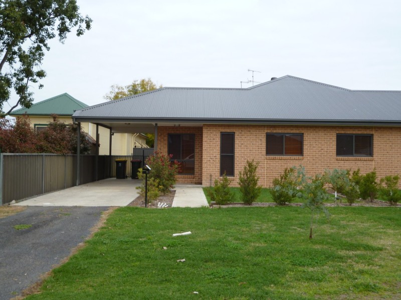1/11 Nandowra Street, Aberdeen NSW 2336