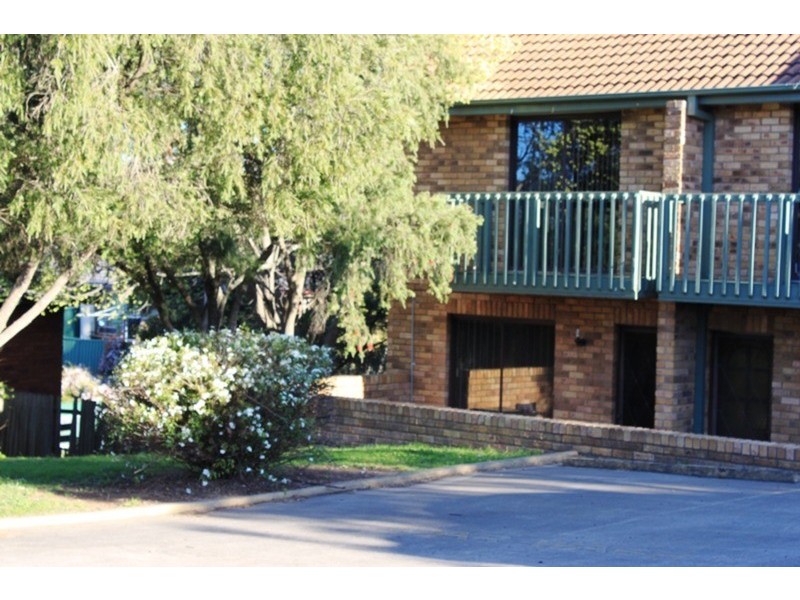 1/1 Winbourne  Estate, Muswellbrook NSW 2333