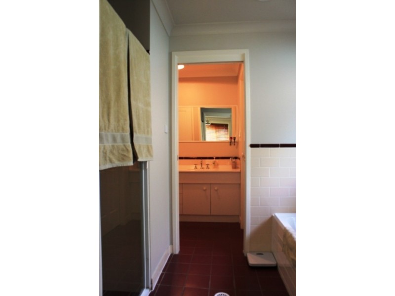 11 Rosemount Road, Denman NSW 2328